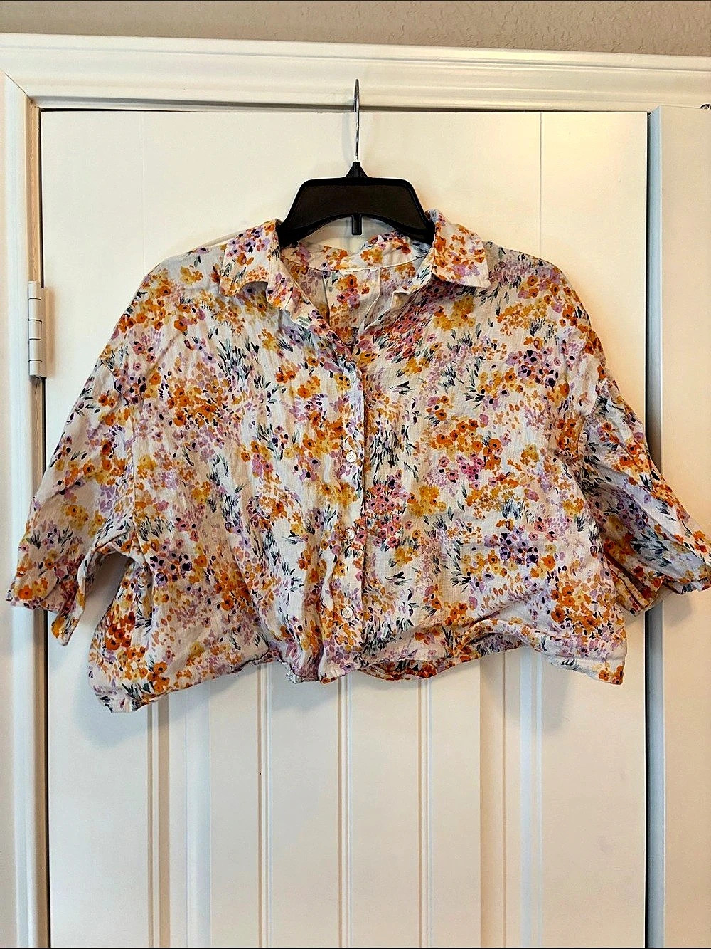 H&M Cropped Floral Button Down Shirt in White & Orange